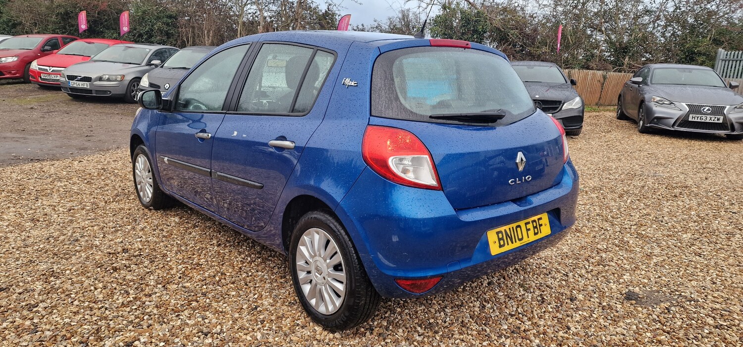 Used Renault Clio 2010 for sale - 77648278: Photo 6