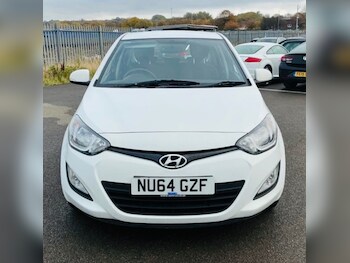 Used Hyundai i20 2014 for sale - 76461952: Photo