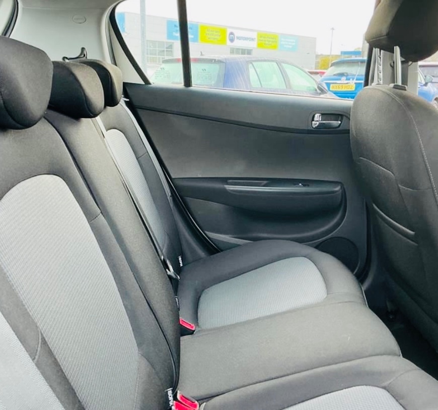 Used Hyundai i20 2014 for sale - 76461952: Photo 7