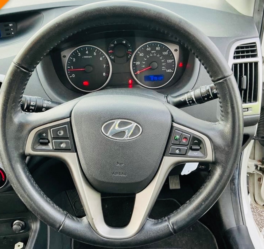 Used Hyundai i20 2014 for sale - 76461952: Photo 9