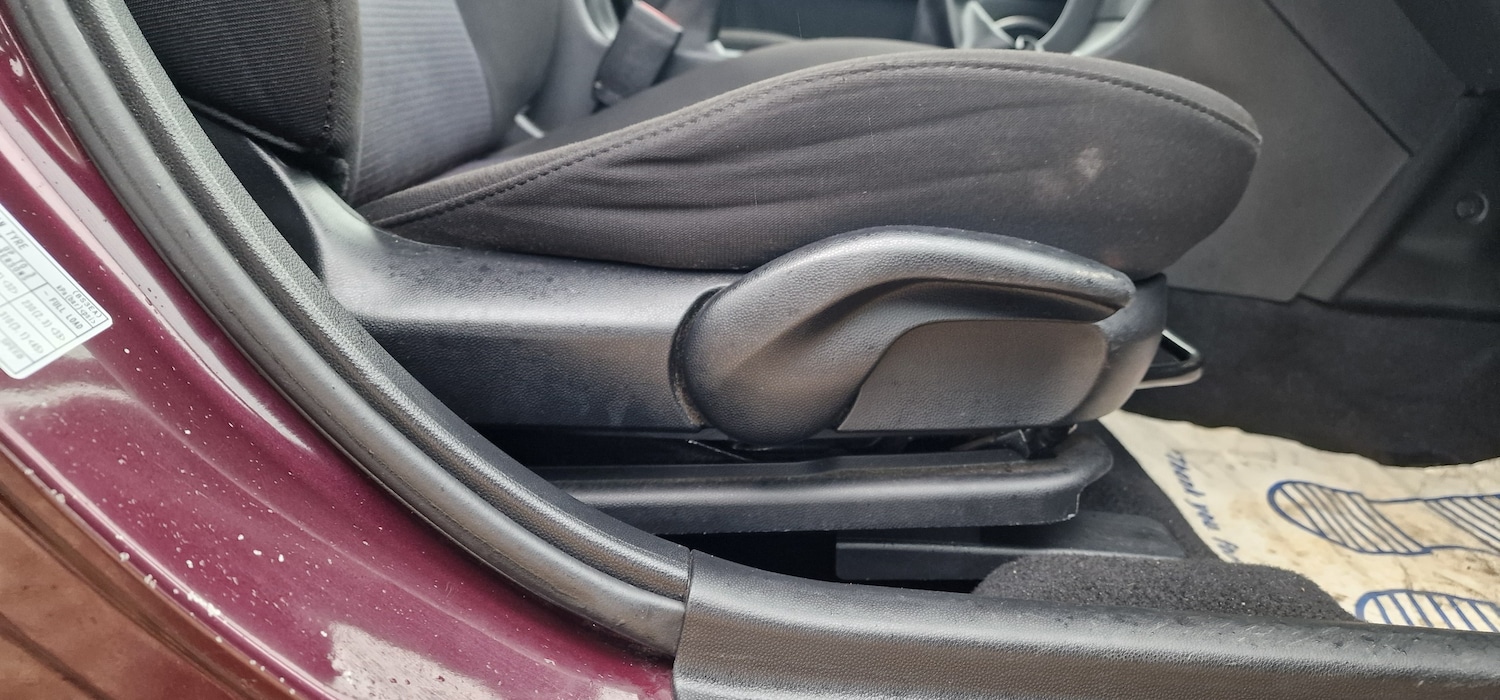 Used Mazda Mazda3 2007 for sale - 77927523: Photo 28