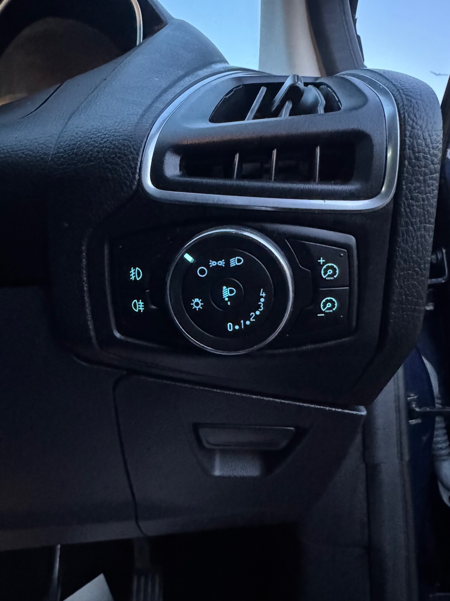 Used Ford Focus 2012 for sale - 77648269: Photo 20