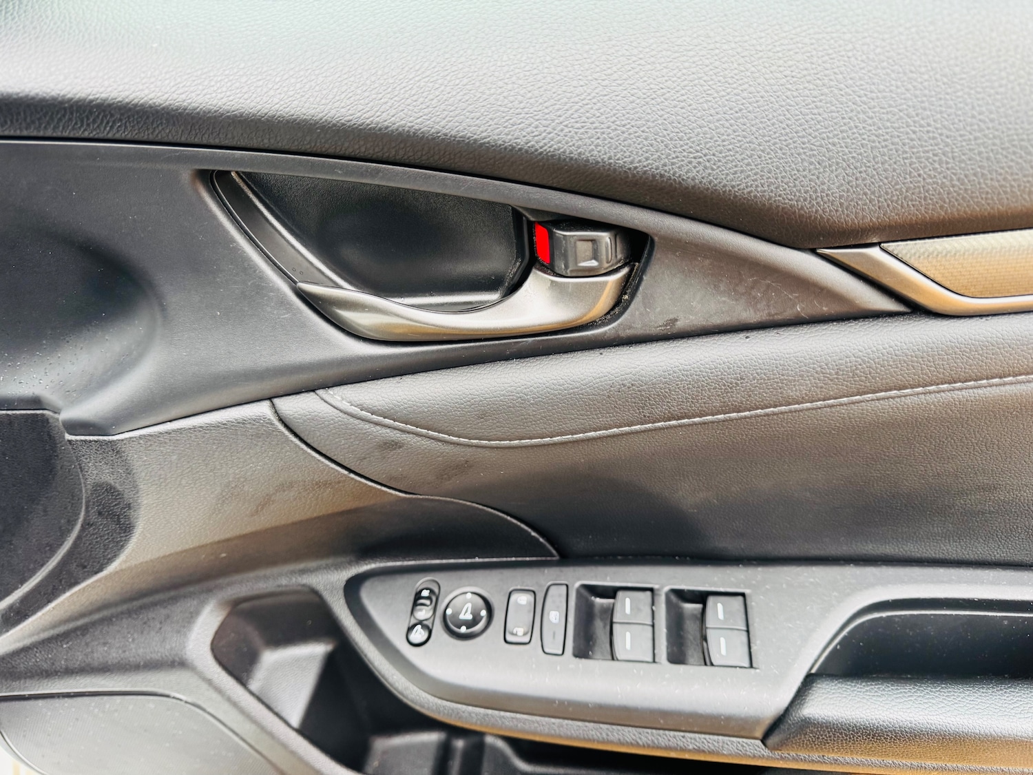 Used Honda Civic 2017 for sale - 77200843: Photo 20