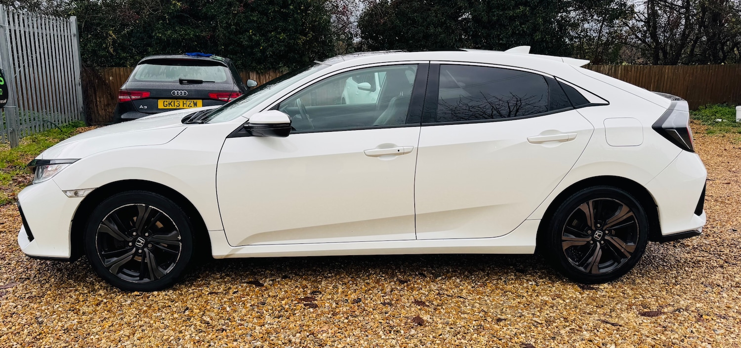Used Honda Civic 2017 for sale - 77200843: Photo 7