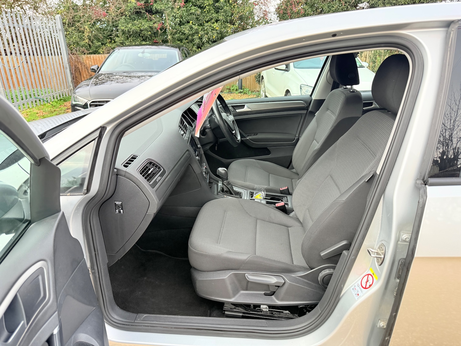 Used Volkswagen Golf 2013 for sale - 76972952: Photo 17