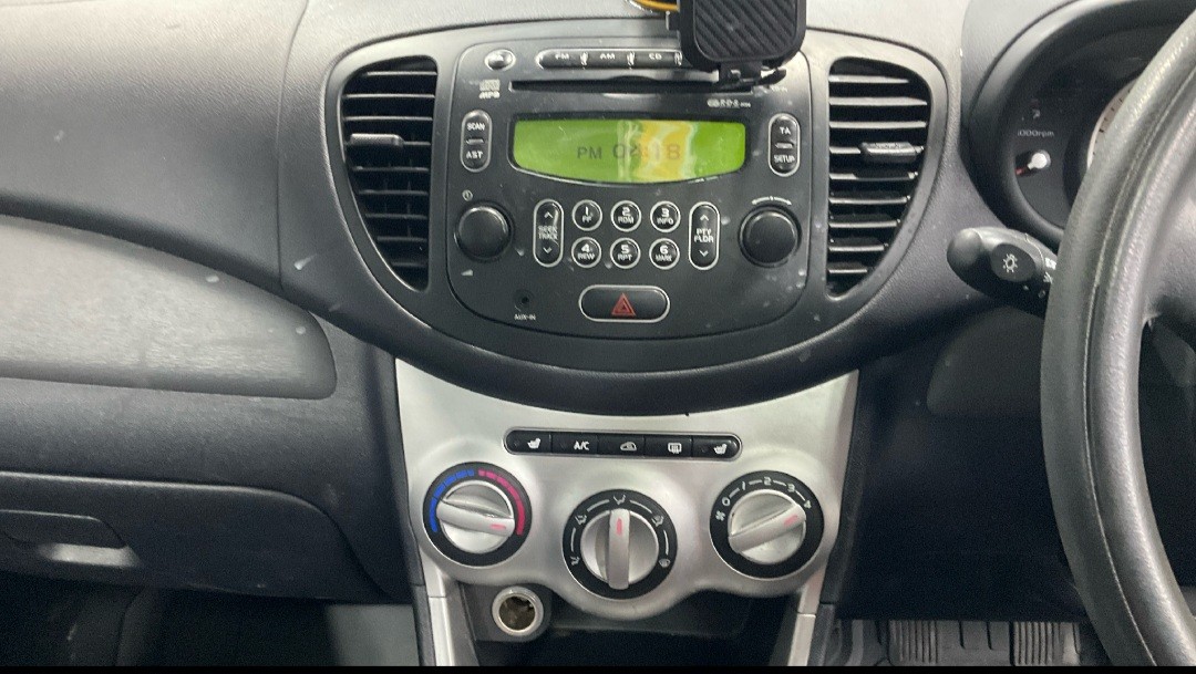 Used Hyundai i10 for sale - 77083370: Photo 9