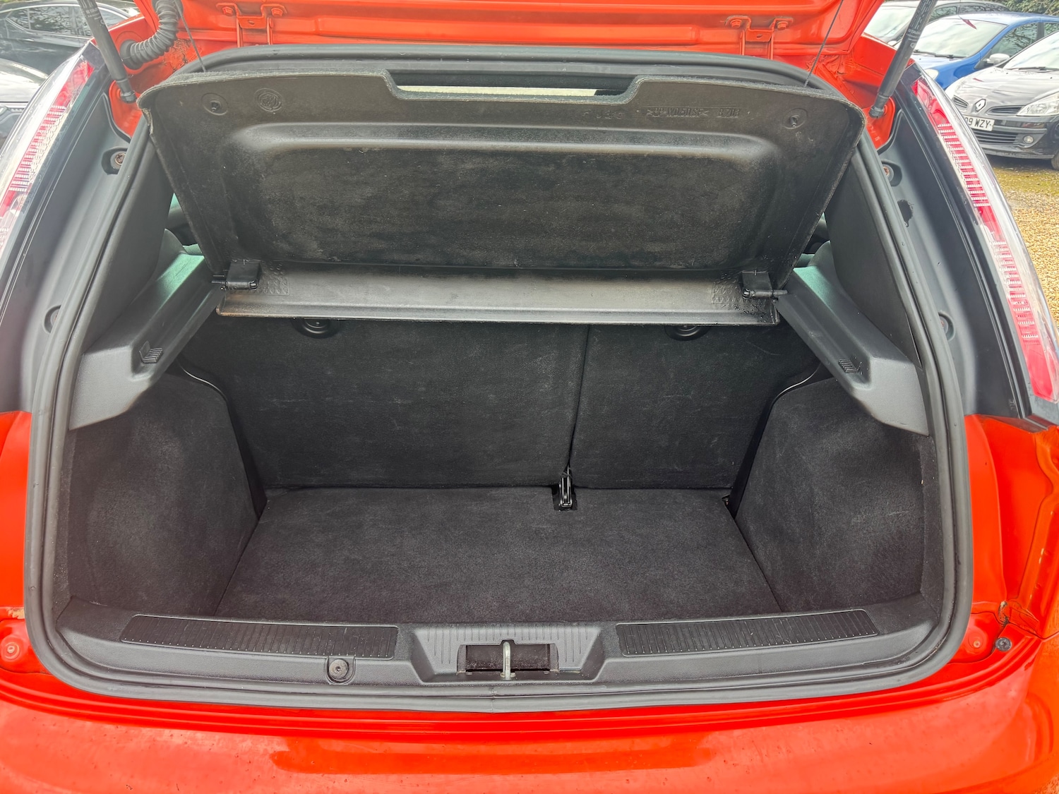 Used Fiat Punto 2014 for sale - 77703292: Photo 46