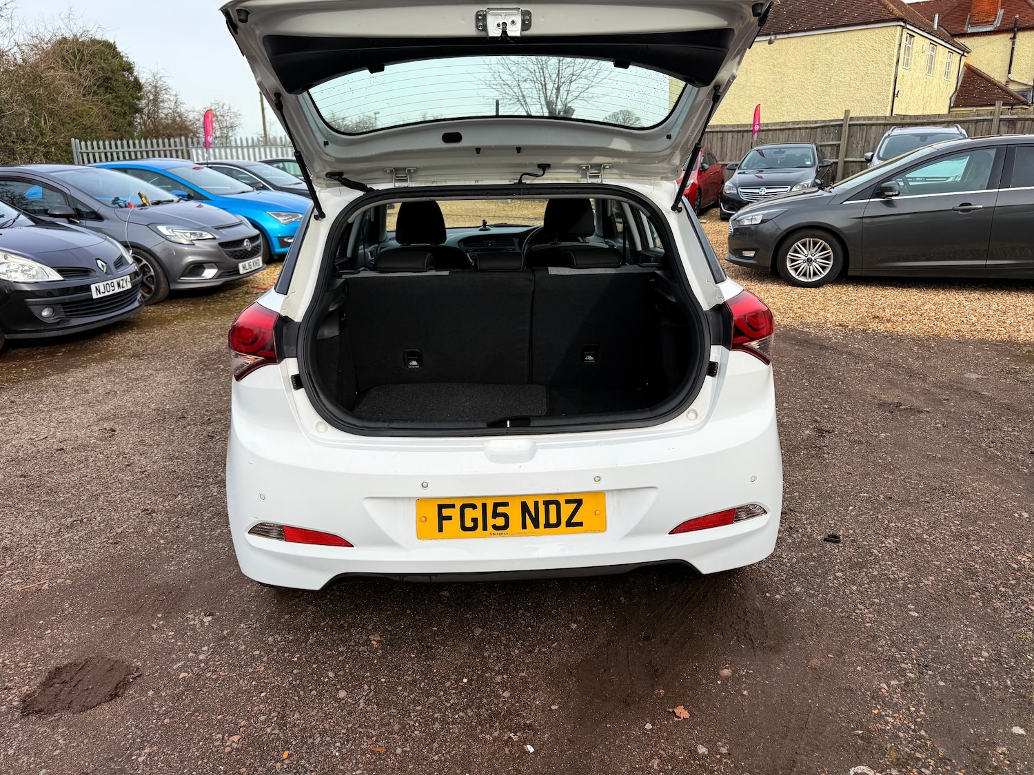 Used Hyundai i20 2015 for sale - 77582503: Photo 14