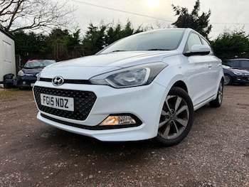 Used Hyundai i20 2015 for sale - 77582503: Photo