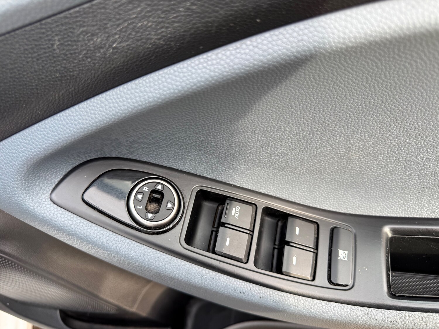 Used Hyundai i20 2015 for sale - 77582503: Photo 40