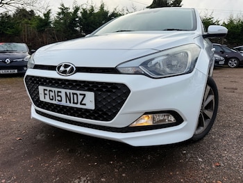 Used Hyundai i20 2015 for sale - 77582503: Photo