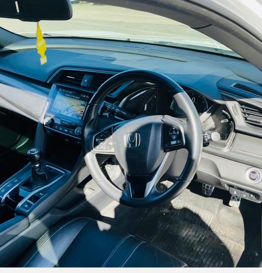 Used Honda Civic 2017 for sale - 76449678: Photo 8