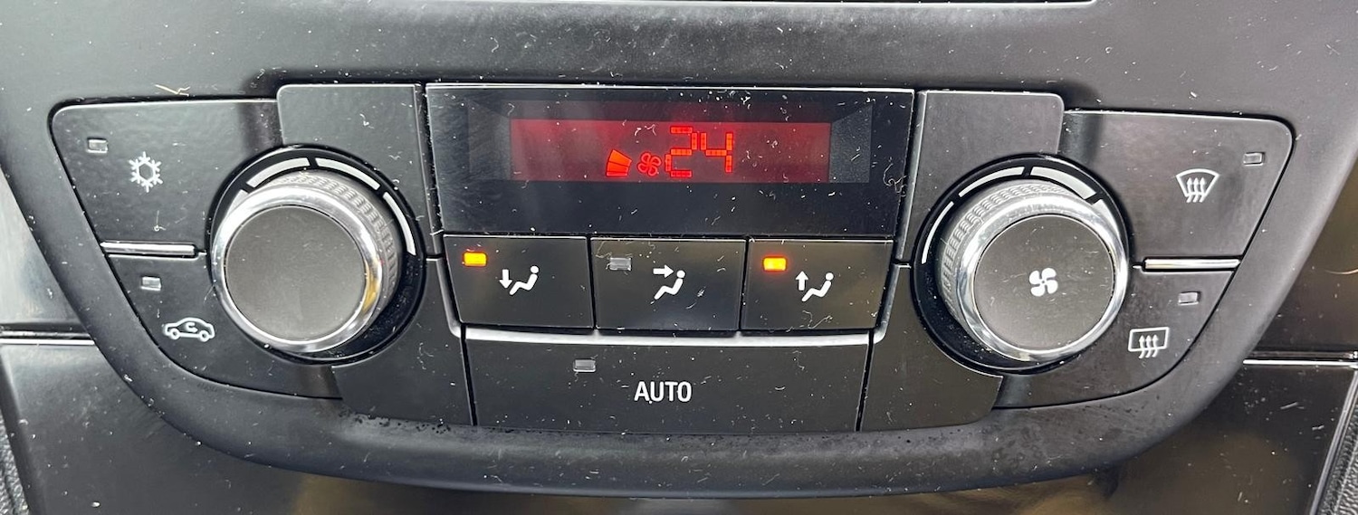 Used Vauxhall Insignia 2011 for sale - 77855850: Photo 15