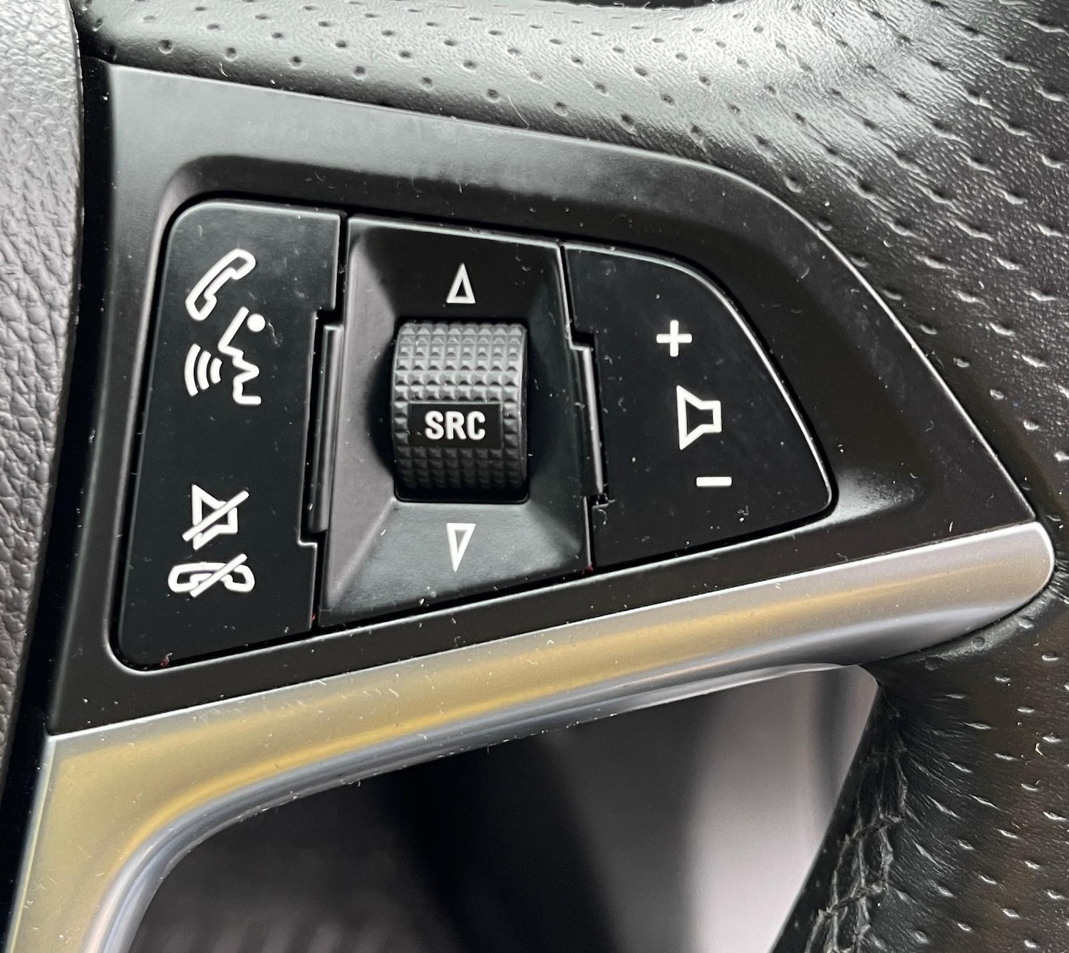 Used Vauxhall Insignia 2011 for sale - 77855850: Photo 16