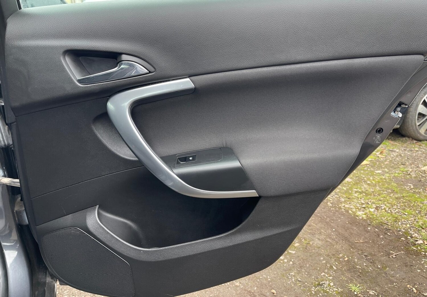 Used Vauxhall Insignia 2011 for sale - 77855850: Photo 29