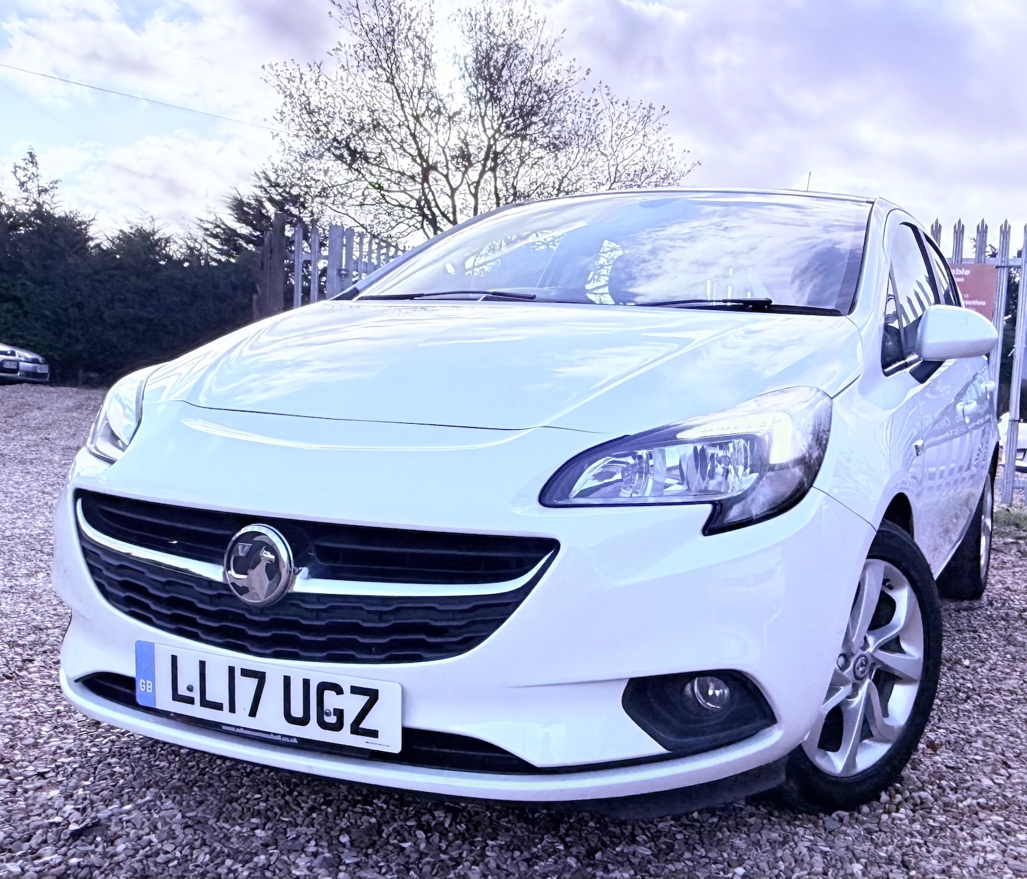 Used Vauxhall Corsa 2017 for sale - 76972924: Photo 2