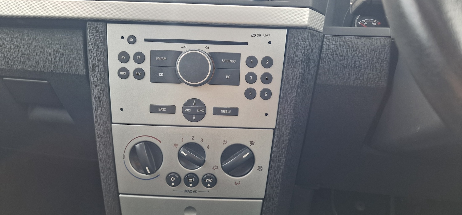 Used Vauxhall Meriva 2010 for sale - 77981437: Photo 20