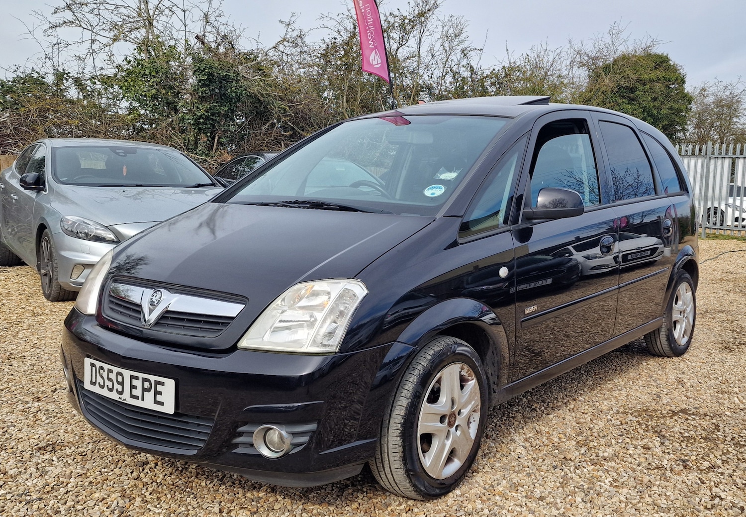 Used Vauxhall Meriva 2010 for sale - 77981437: Photo 6