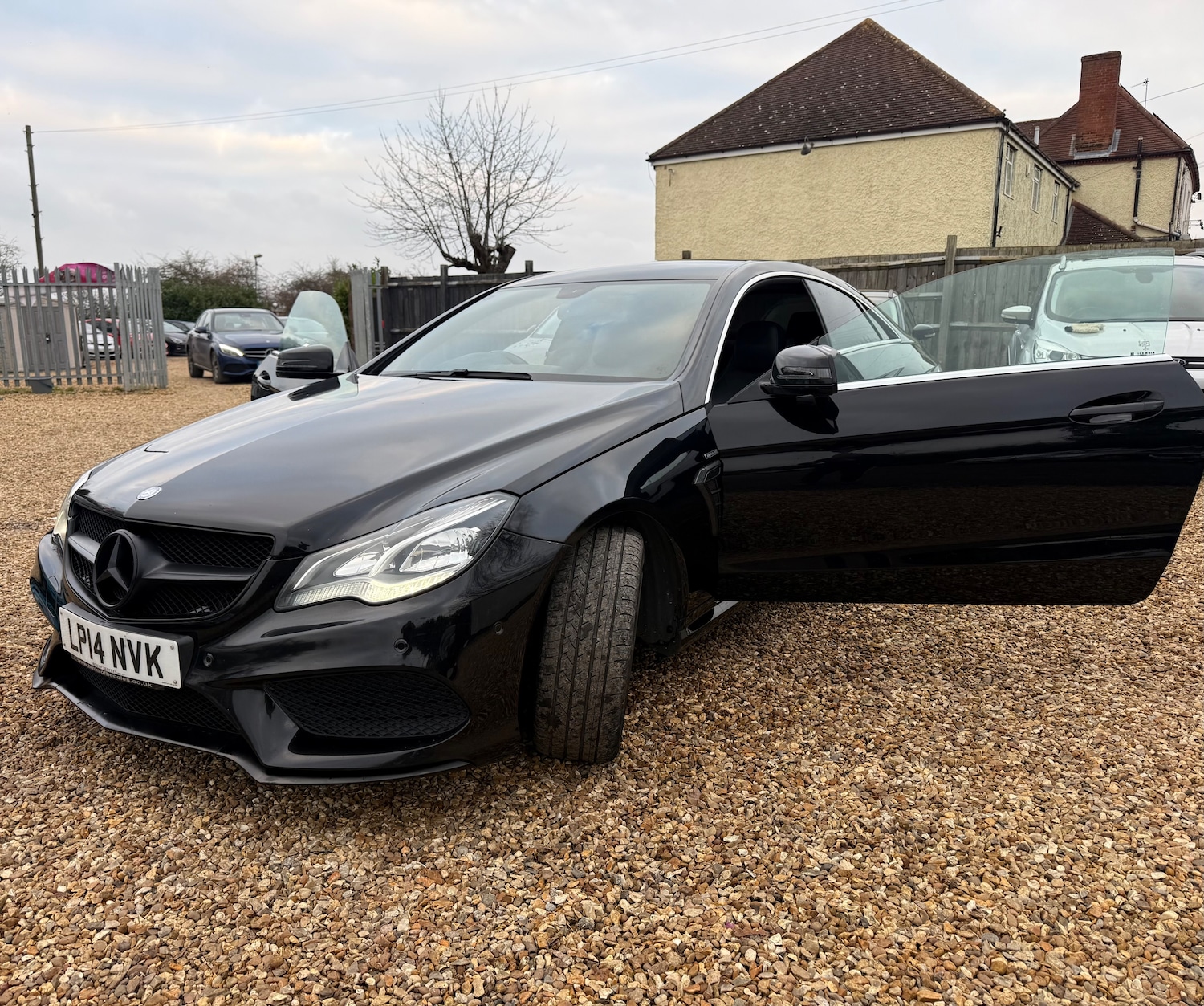 Used Mercedes-Benz E Class 2014 for sale - 77648283: Photo 4