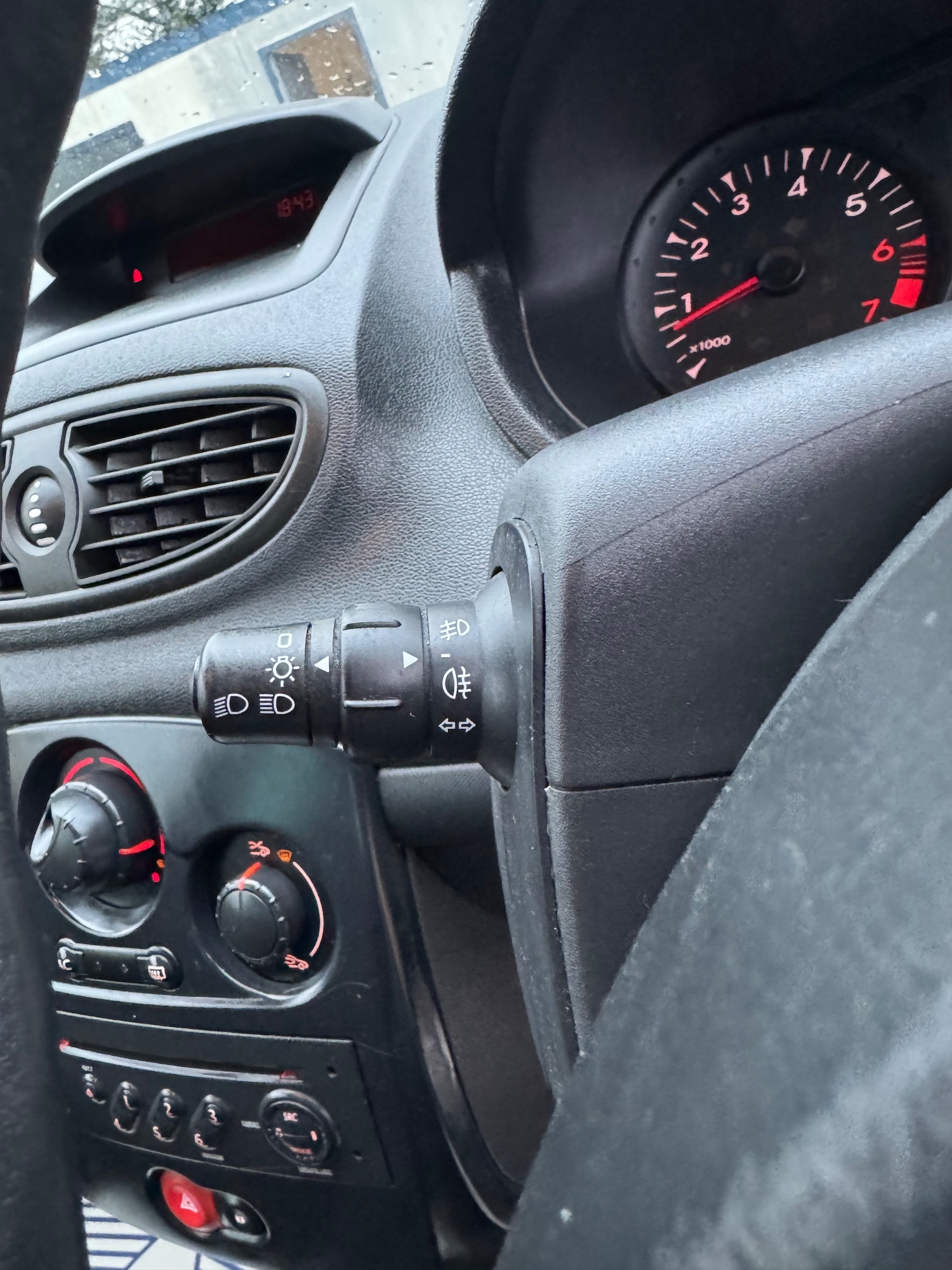 Used Renault Clio 2009 for sale - 77319680: Photo 16