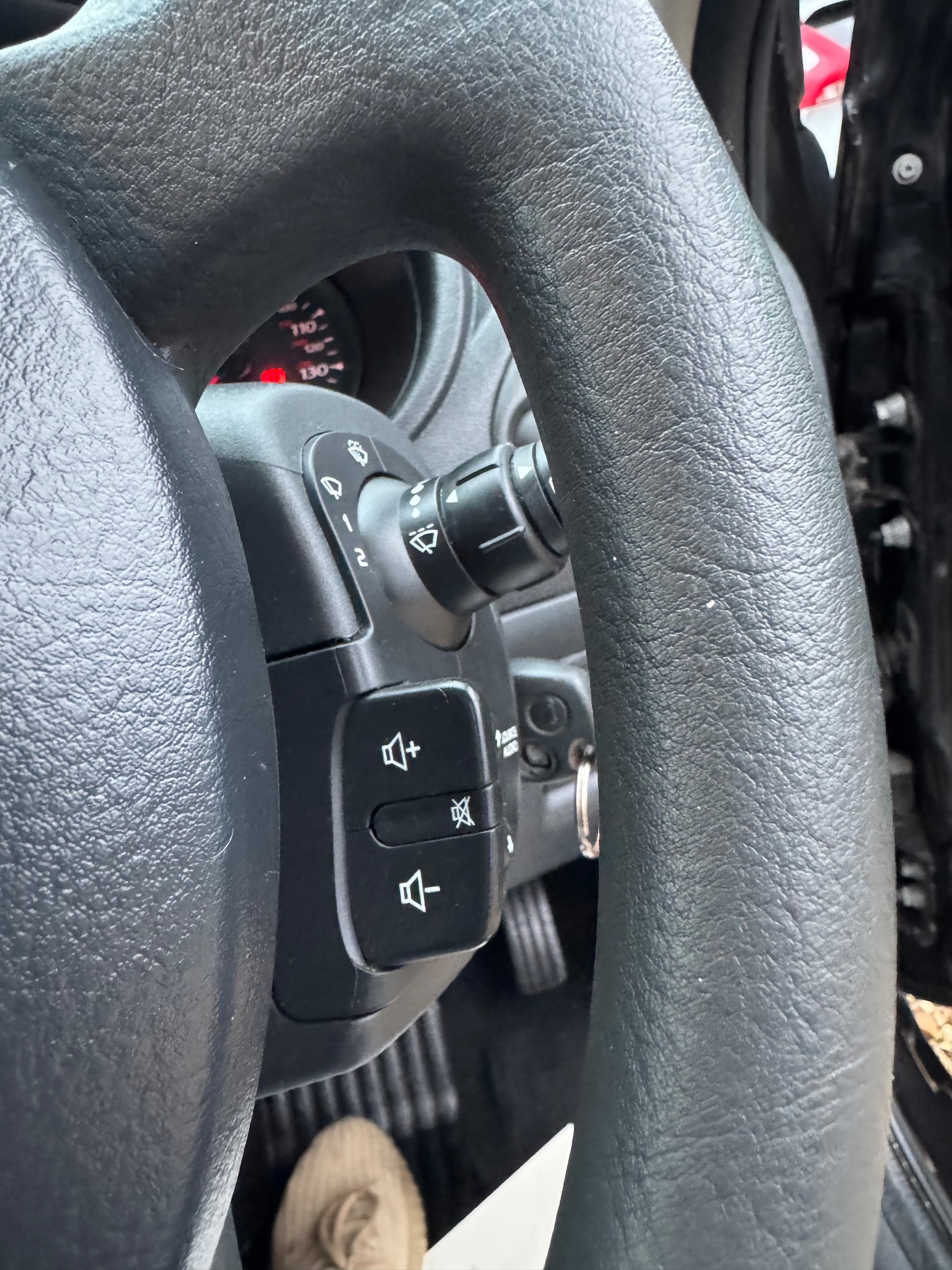 Used Renault Clio 2009 for sale - 77319680: Photo 19