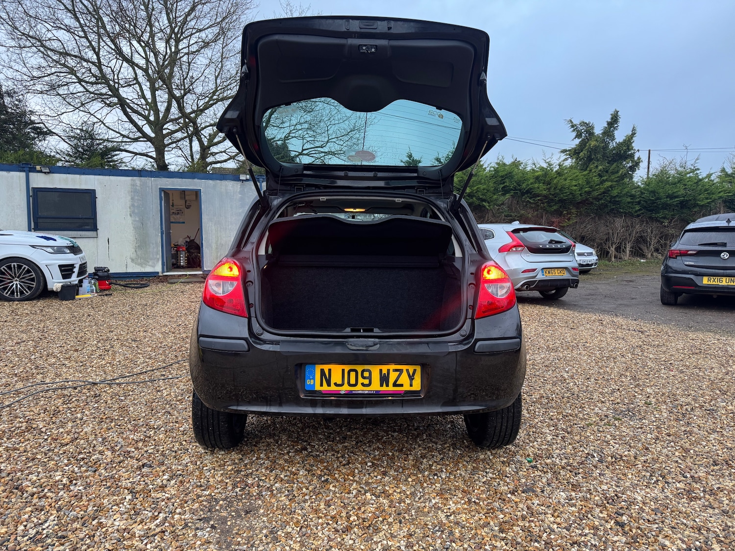 Used Renault Clio 2009 for sale - 77319680: Photo 9