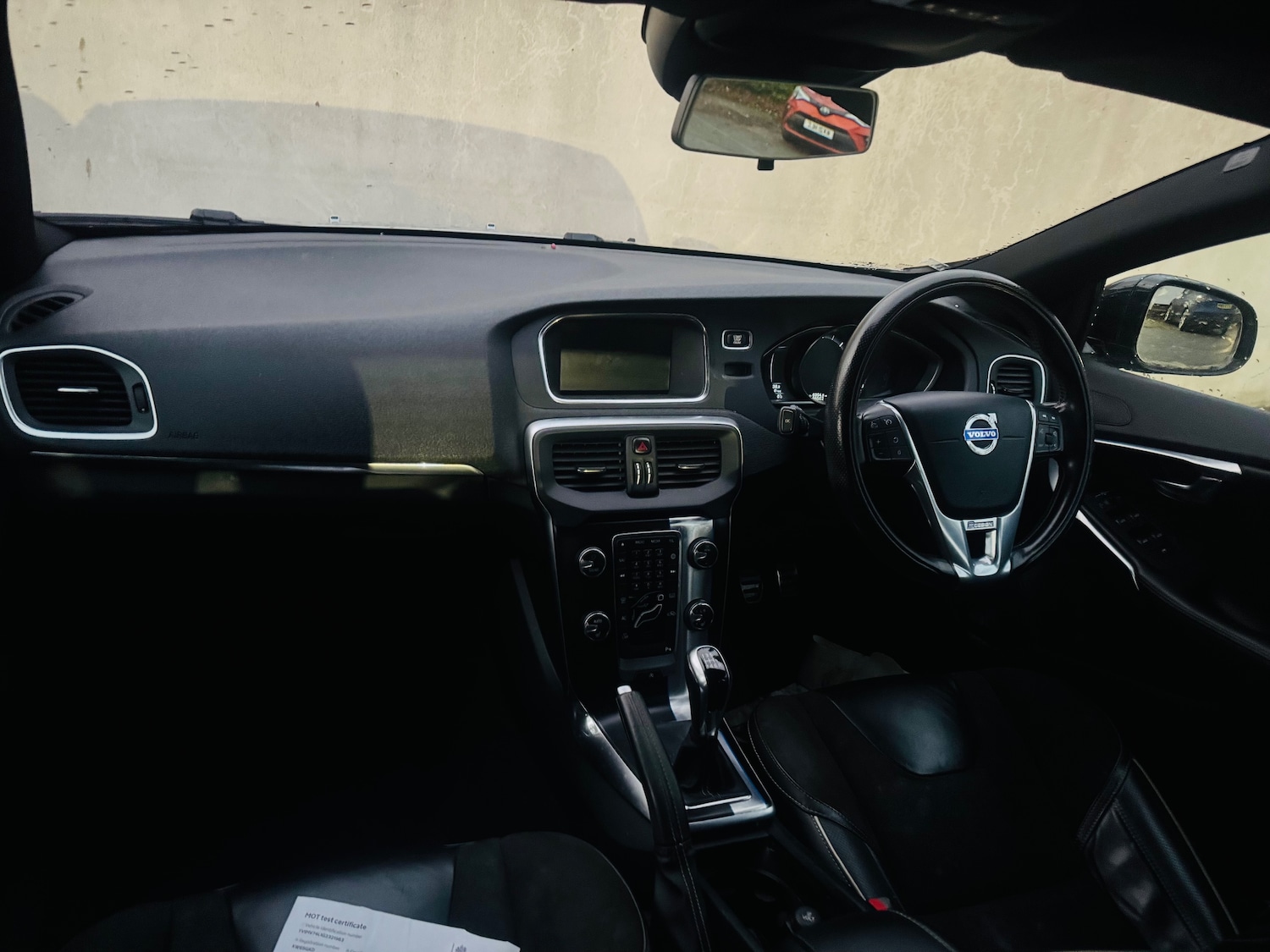 Used Volvo V40 2015 for sale - 76623765: Photo 3