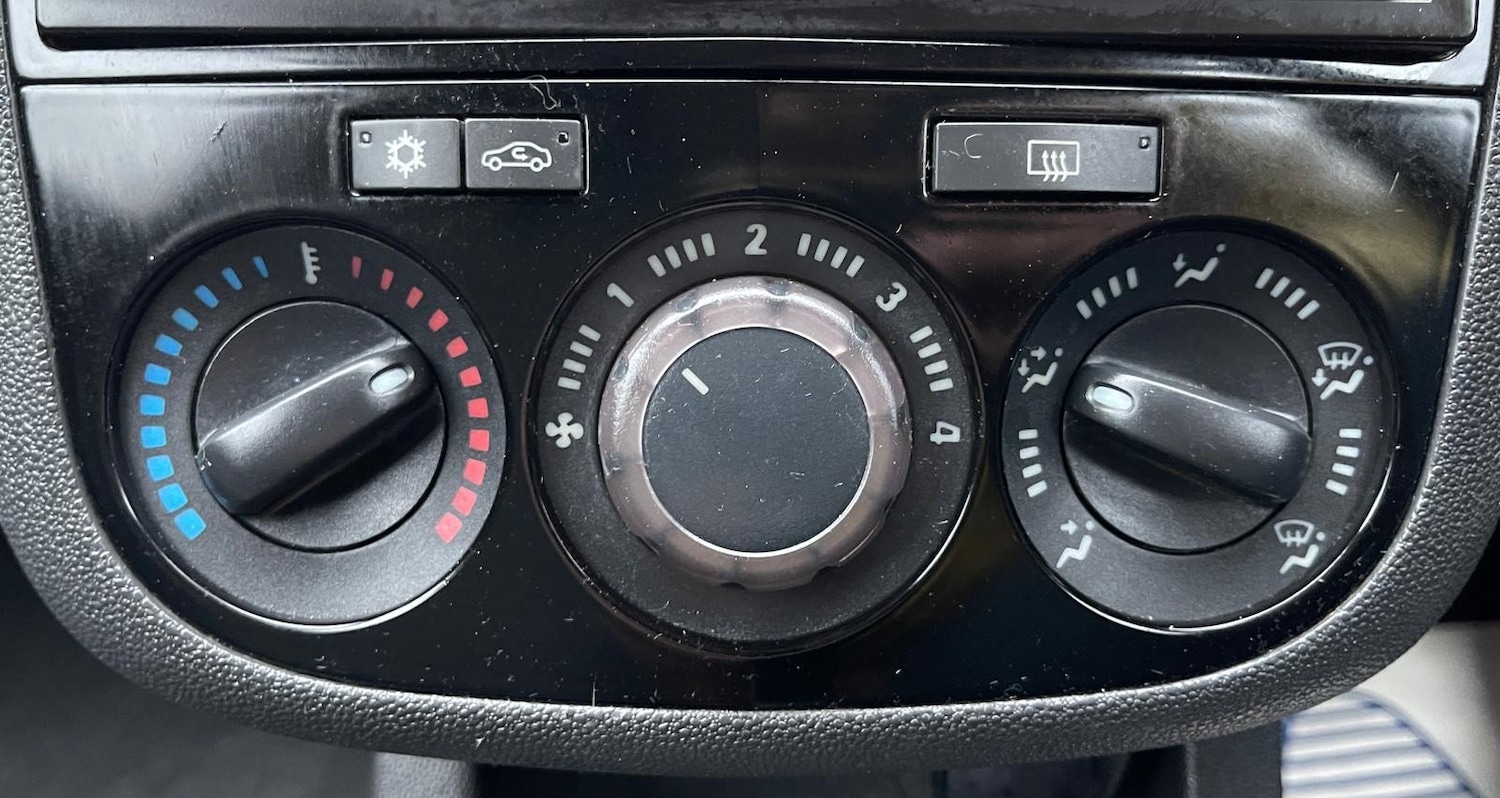 Used Vauxhall Corsa 2007 for sale - 77855845: Photo 19