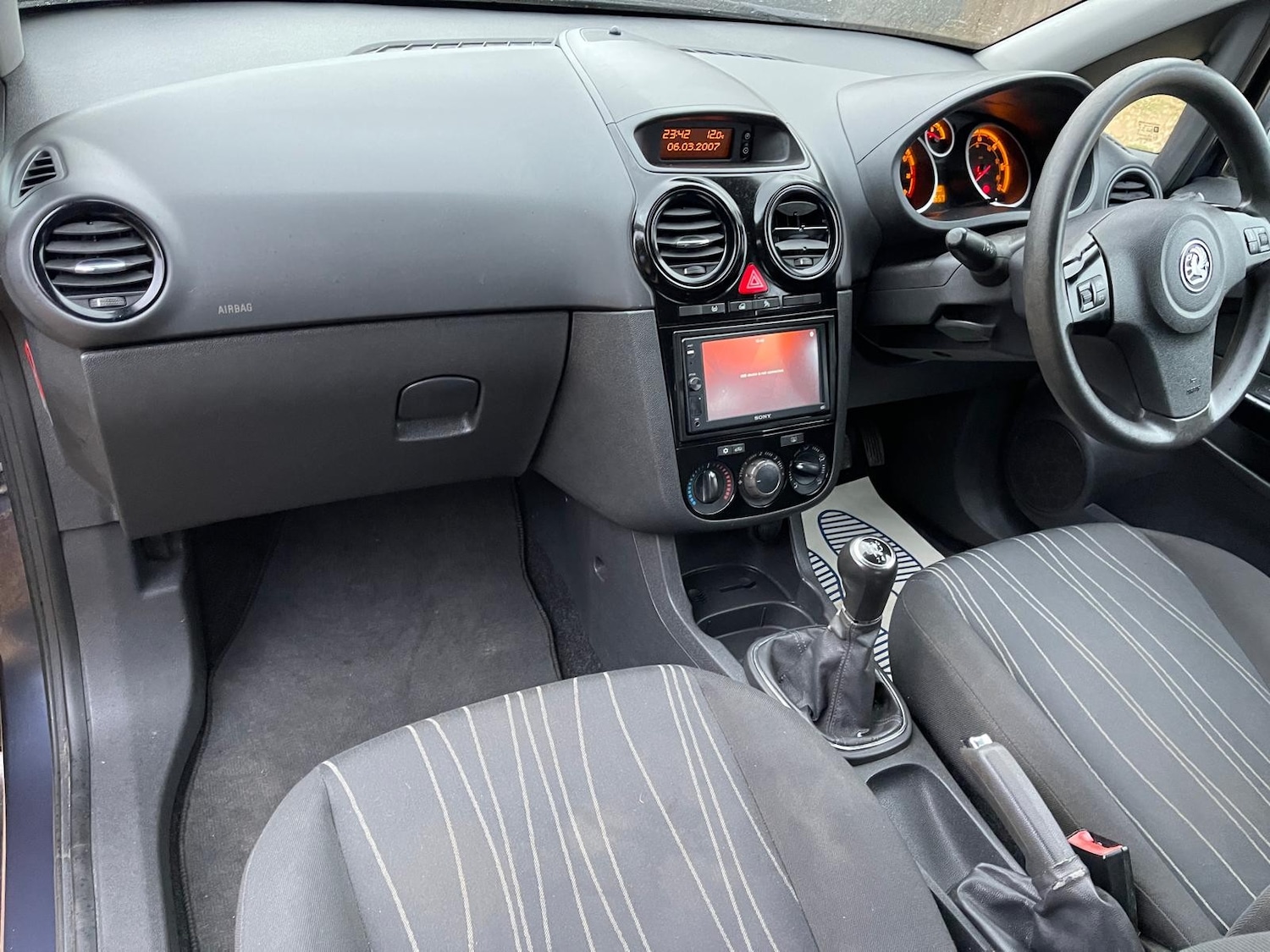 Used Vauxhall Corsa 2007 for sale - 77855845: Photo 24