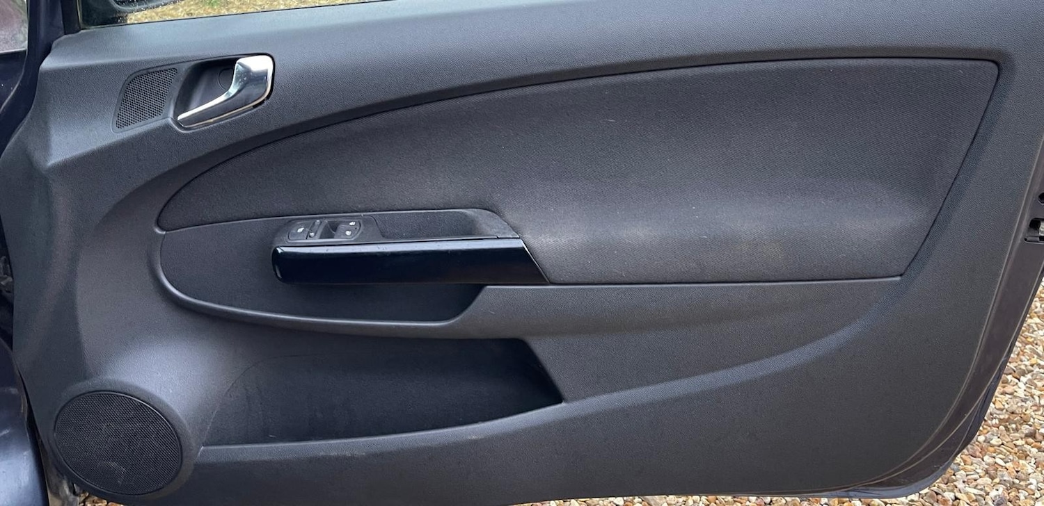 Used Vauxhall Corsa 2007 for sale - 77855845: Photo 25