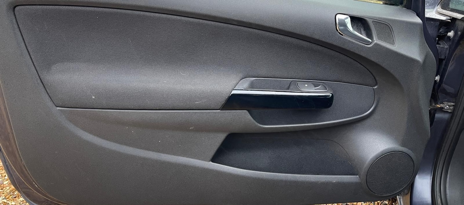 Used Vauxhall Corsa 2007 for sale - 77855845: Photo 27