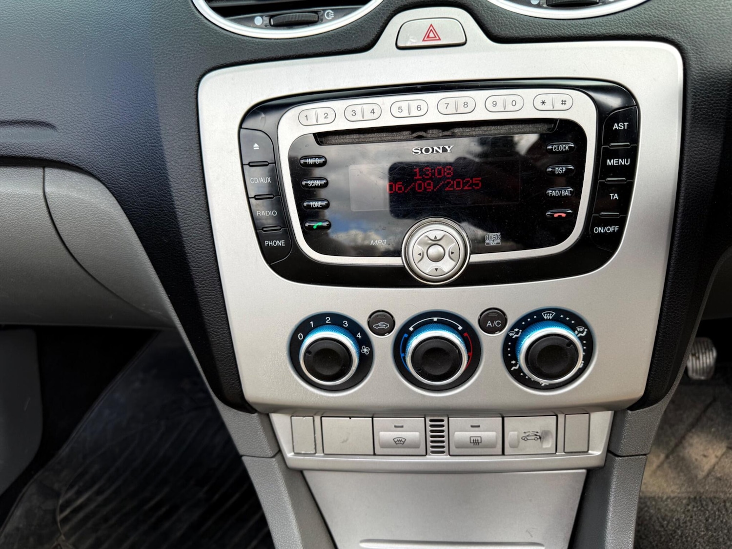 Used Ford Focus CC 2008 for sale - 76972955: Photo 35