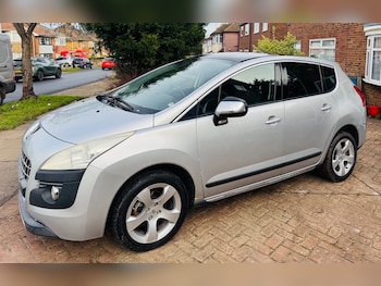 Used Peugeot 3008 2010 for sale - 77084142: Photo