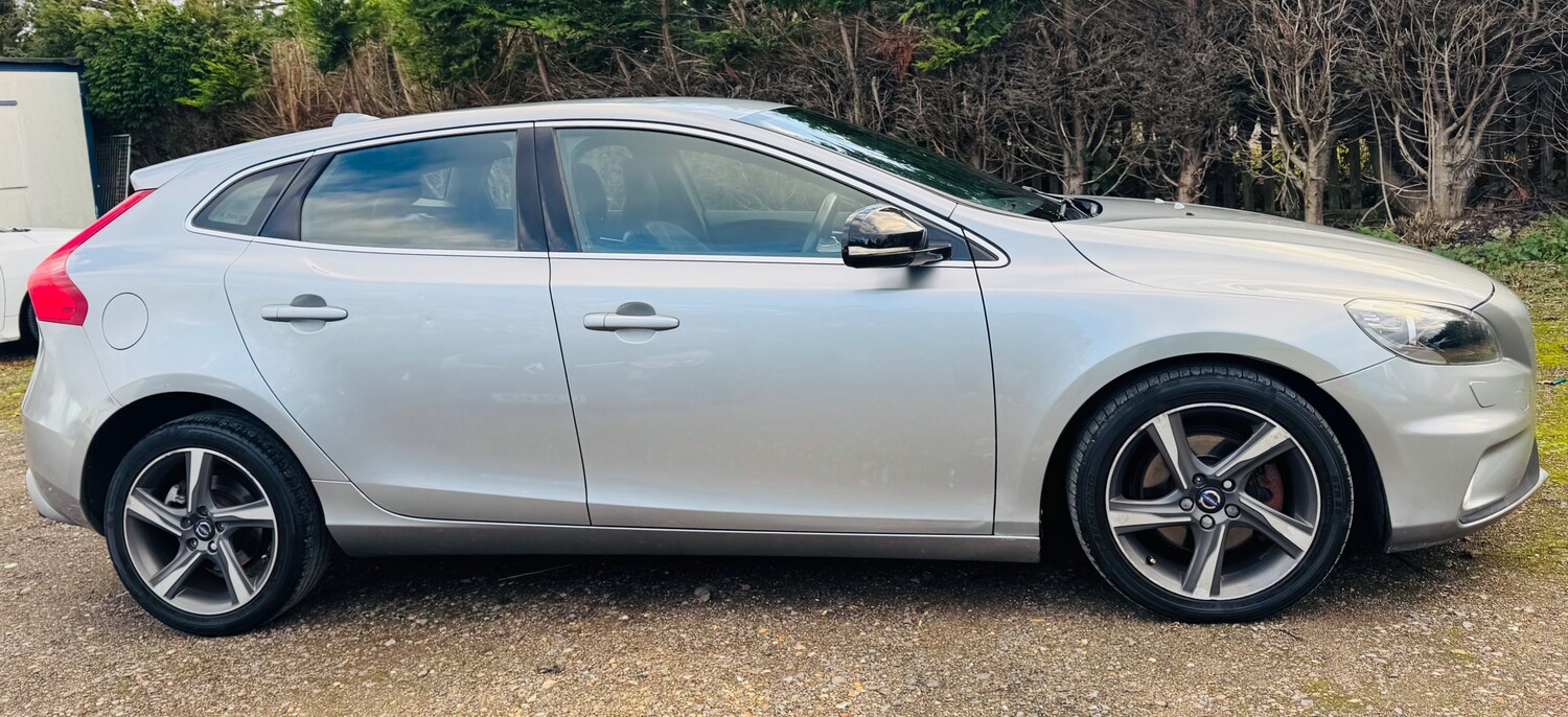 Used Volvo V40 2015 for sale - 77820071: Photo 12