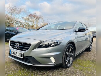 Used Volvo V40 2015 for sale - 77820071: Photo