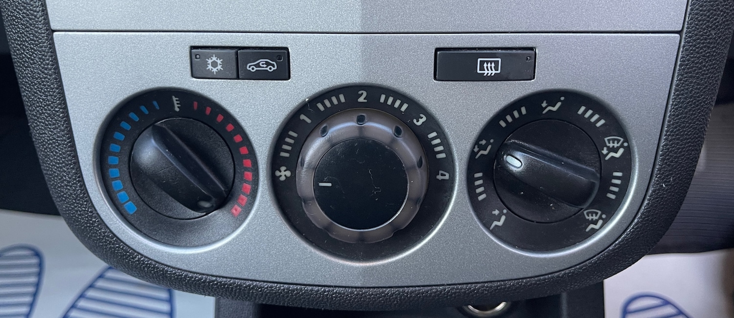 Used Vauxhall Corsa for sale - 77526299: Photo 17