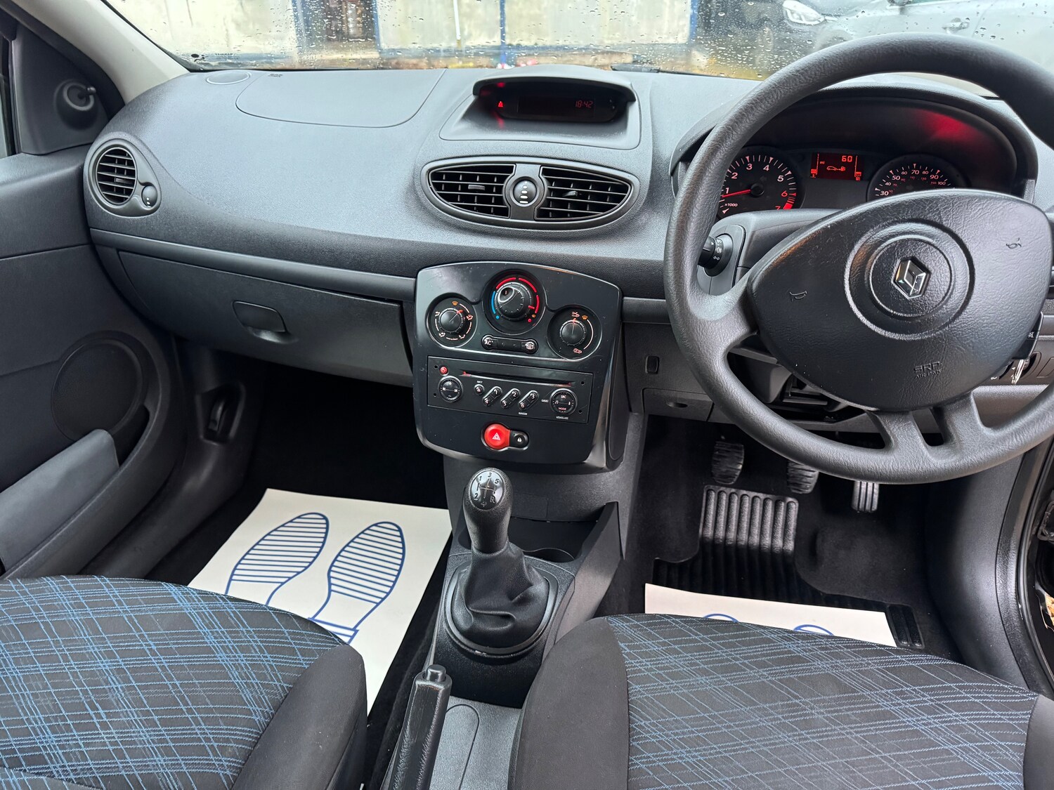 Used Renault Clio 2009 for sale - 77648284: Photo 12