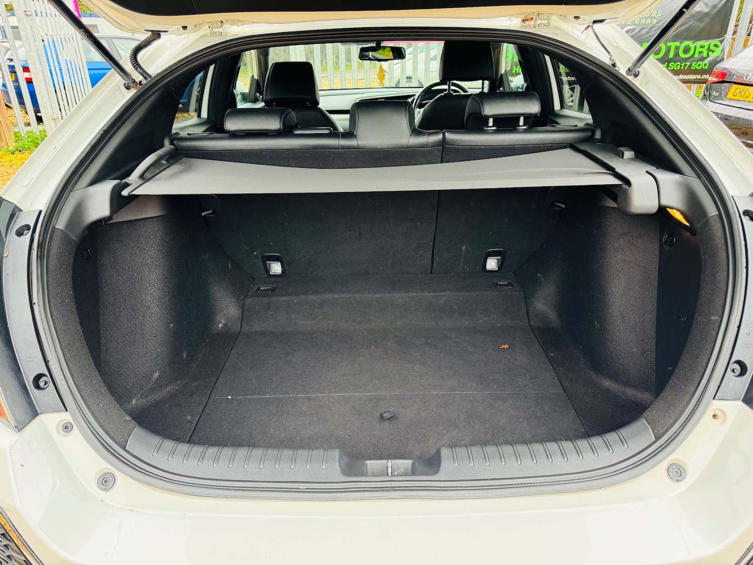 Used Honda Civic 2017 for sale - 76972960: Photo 12