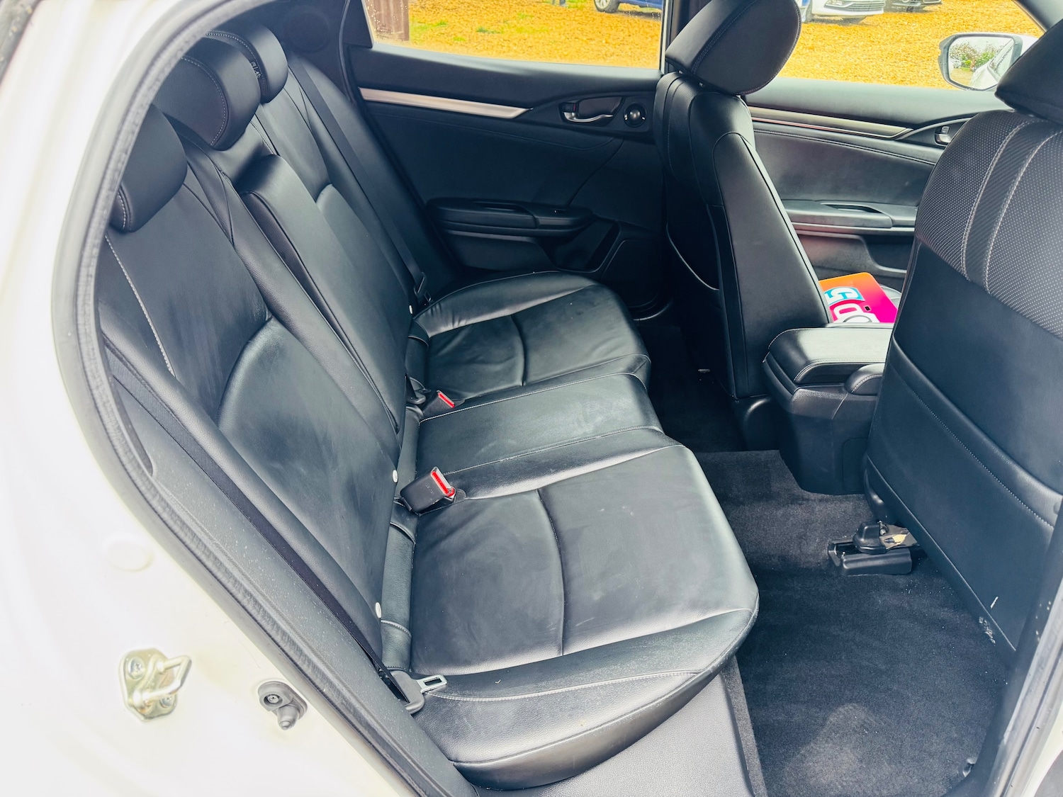 Used Honda Civic 2017 for sale - 76972960: Photo 24