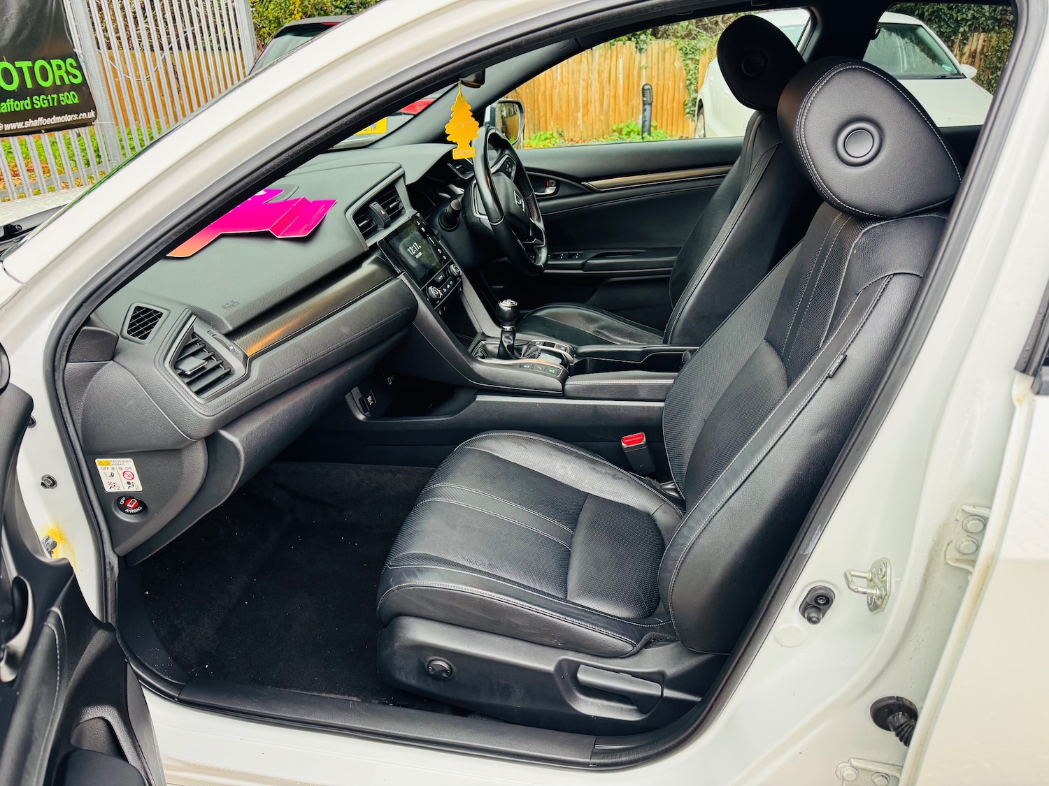 Used Honda Civic 2017 for sale - 76972960: Photo 26