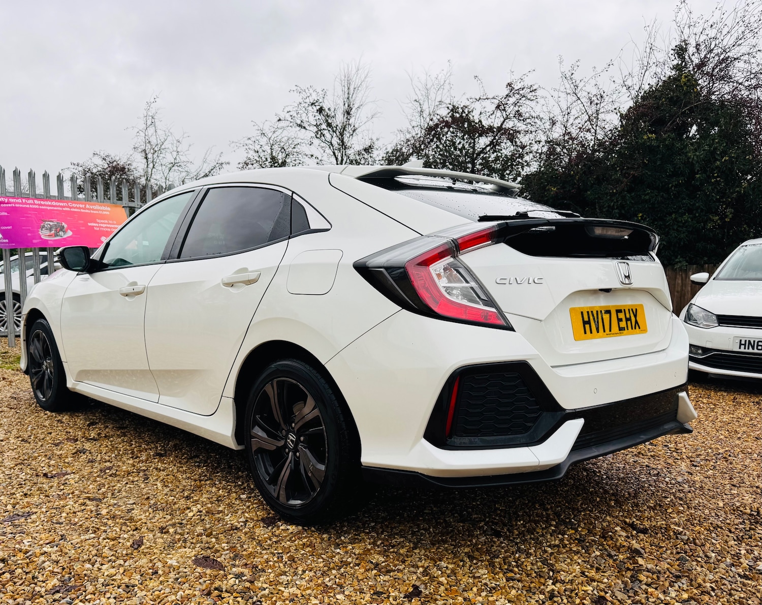 Used Honda Civic 2017 for sale - 76972960: Photo 9