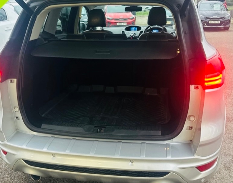 Used Ford Kuga 2015 for sale - 77205811: Photo 6