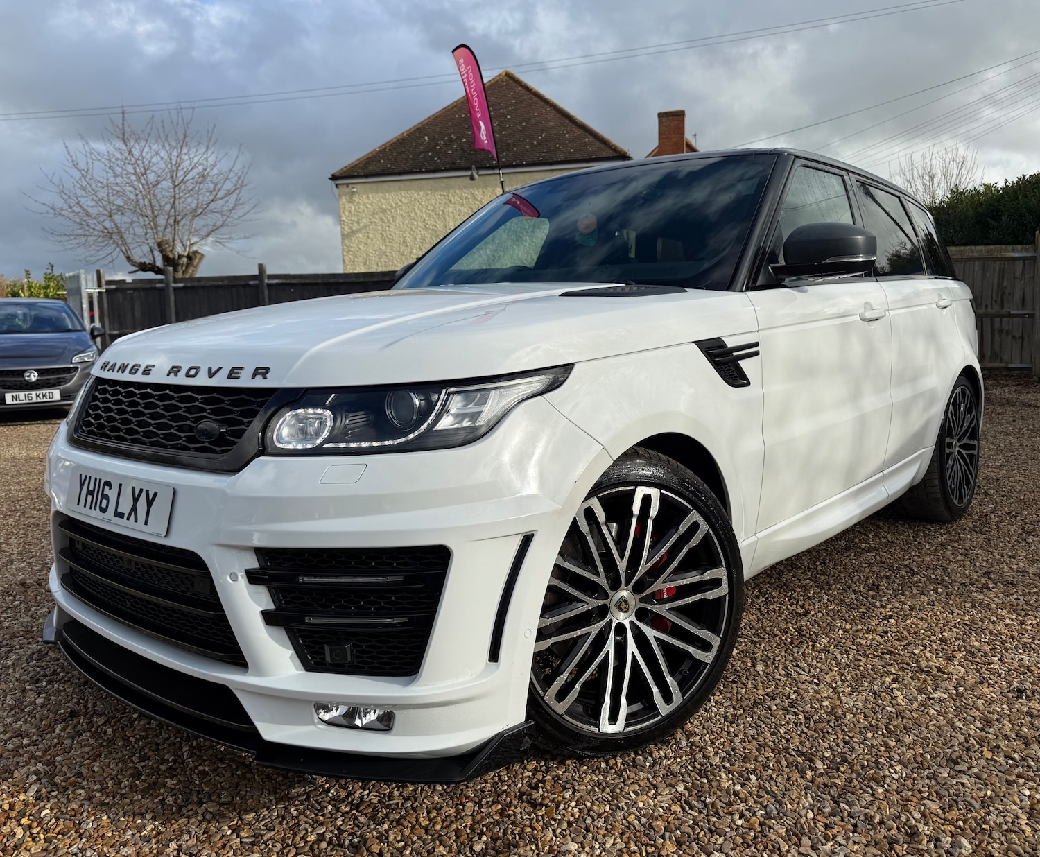 Used Land Rover Range Rover Sport 2016 for sale - 77648273: Photo 2
