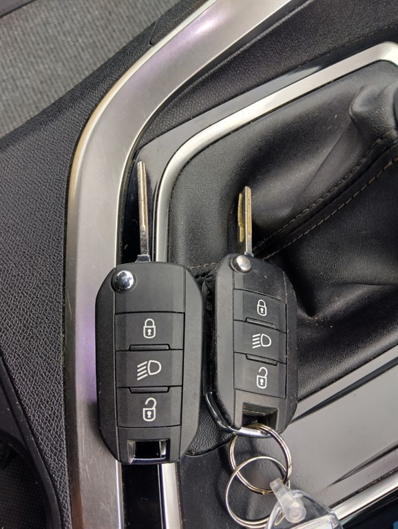 Used Peugeot 3008 2018 for sale - 77336122: Photo 21