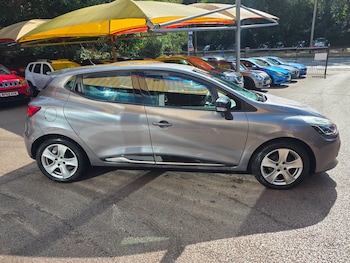 Used Renault Clio 2016 for sale - 79606956: Photo