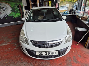 Used Vauxhall Corsa 2013 for sale - 76302562: Photo 2