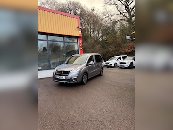 Used Peugeot Partner 2016 for sale - 76717664: Photo