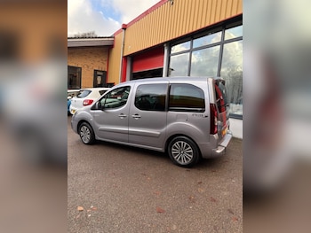 Used Peugeot Partner 2016 for sale - 76717664: Photo