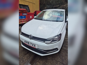 Used Volkswagen Polo 2016 for sale - 77336175: Photo