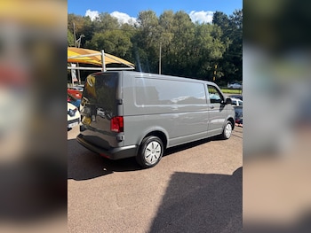 Used Volkswagen Transporter 2021 for sale - 75997125: Photo